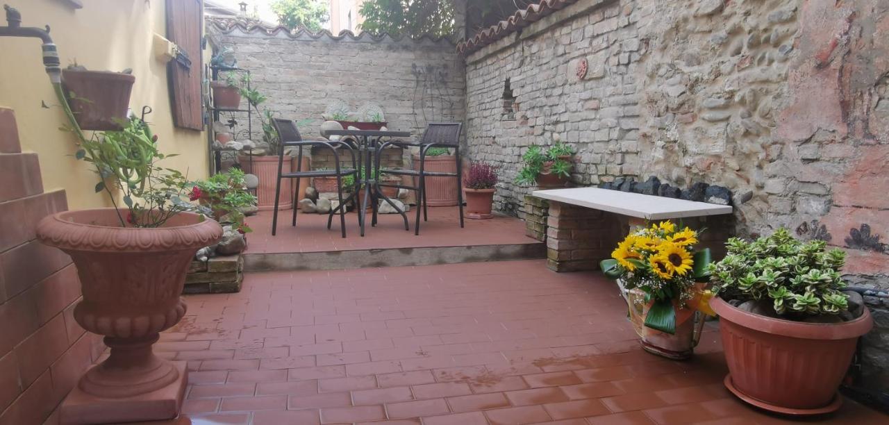 Parma City Centre With Patio Exterior photo